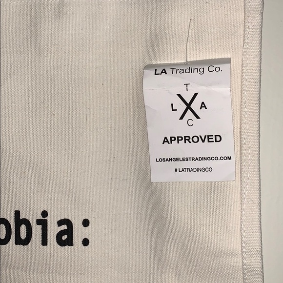 LA Trading Co. Novino-Phobia Wine Tote NWT - Picture 4 of 9